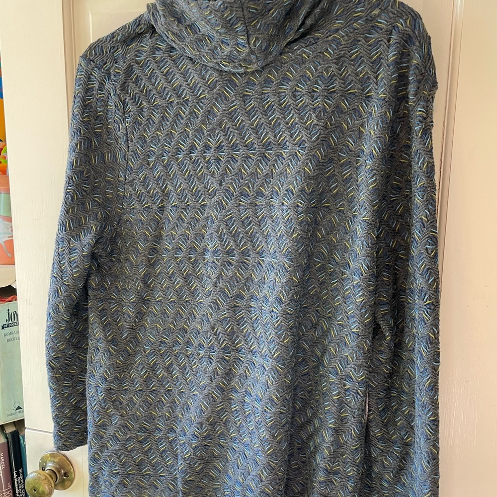 Knit top good for work or casual